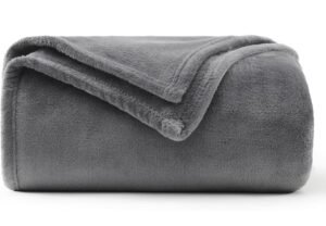 image of fold up fleece blanket